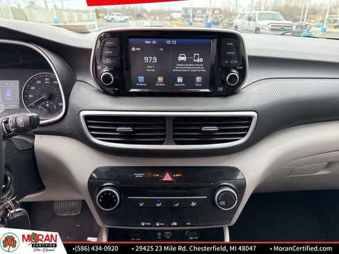 Used 2019 Hyundai Tucson SE image 16