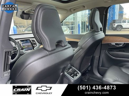 Used 2023 Volvo XC90 B6 Plus image 29