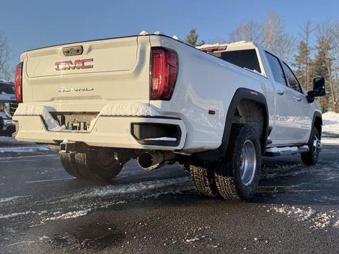 Used 2023 GMC Sierra 3500 Denali w/ Denali Ultimate Package image 5