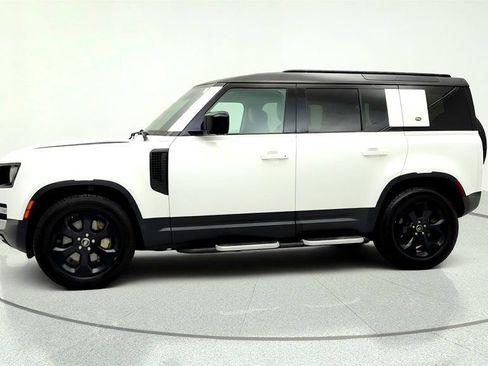 Used 2020 Land Rover Defender 110 SE AWD/4WD image 8