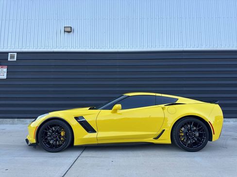 Used 2017 Chevrolet Corvette Z06 RWD image 1