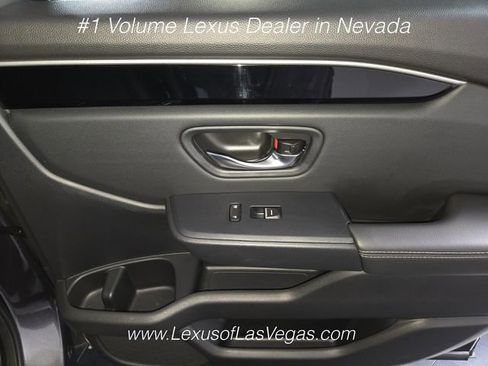 Used 2025 Honda Pilot Touring image 26