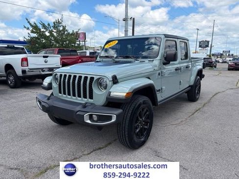 Used 2023 Jeep Gladiator Sport AWD/4WD image 1