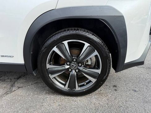Used 2019 Lexus UX 250h w/ Premium Package AWD/4WD image 24