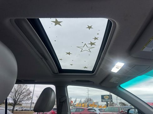 Used 2013 Toyota Highlander Limited image 14