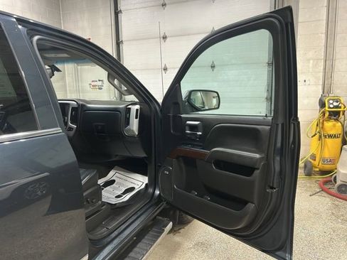 Used 2018 GMC Sierra 1500 SLT w/ SLT Premium Package image 18