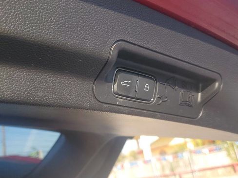 Used 2021 Ford Explorer XLT w/ Equipment Group 202A image 24