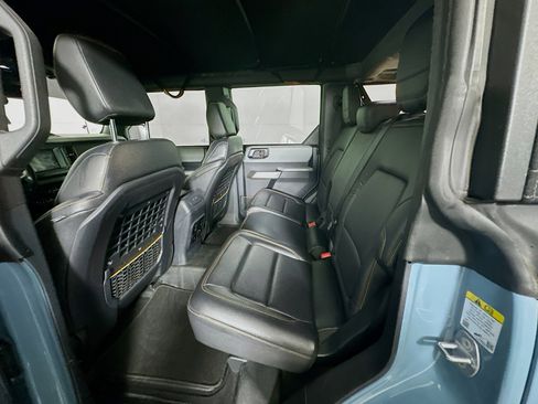 Used 2022 Ford Bronco Badlands w/ Sasquatch Package image 28