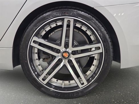 Used 2019 BMW 540i w/ Convenience Package image 31