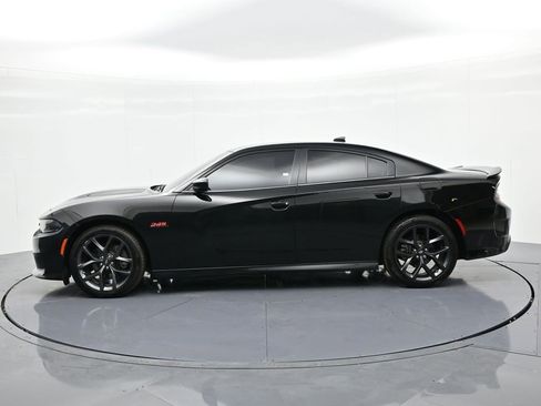 Used 2022 Dodge Charger R/T w/ Blacktop Package image 9
