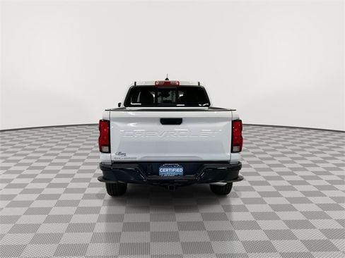 Used 2024 Chevrolet Colorado W/T image 9