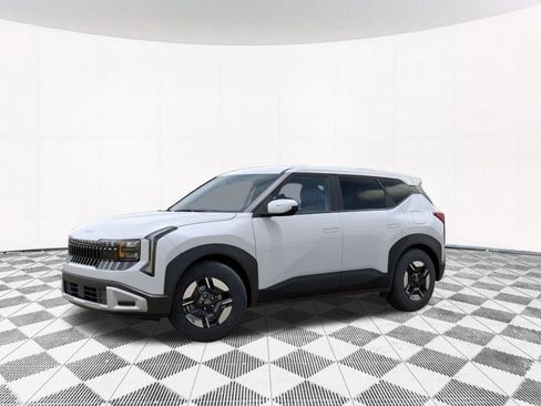 New 2027 Kia Seltos LX AWD/4WD image 3