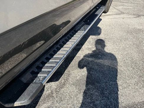 Used 2020 Ford F250 Lariat w/ Lariat Ultimate Package image 9