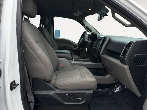 Used 2018 Ford F150 XLT w/ Equipment Group 302A Luxury AWD/4WD image 19