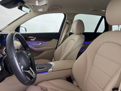 Used 2022 Mercedes-Benz GLC 300 4MATIC image 23