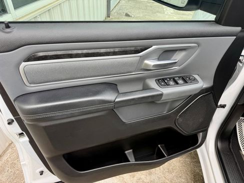 Used 2023 RAM 1500 Big Horn AWD/4WD image 33