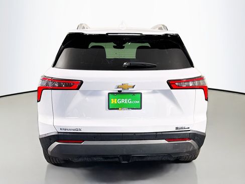 Used 2025 Chevrolet Equinox LT w/ Convenience Package II image 8