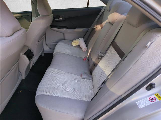 Used 2014 Toyota Camry LE FWD image 17