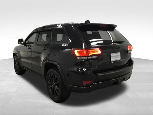 Used 2022 Jeep Grand Cherokee Laredo X AWD/4WD image 14