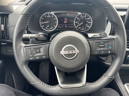 Used 2023 Nissan Pathfinder SV w/ SV Premium Package AWD/4WD image 20