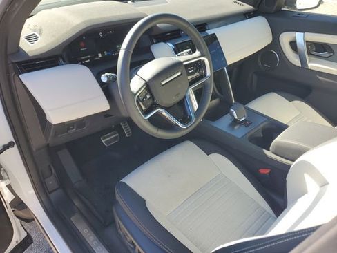 Used 2025 Land Rover Discovery Sport Dynamic SE AWD/4WD image 24