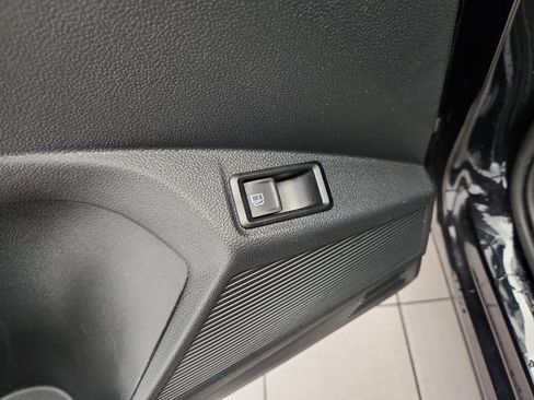 Certified 2023 Volkswagen Taos S FWD image 10