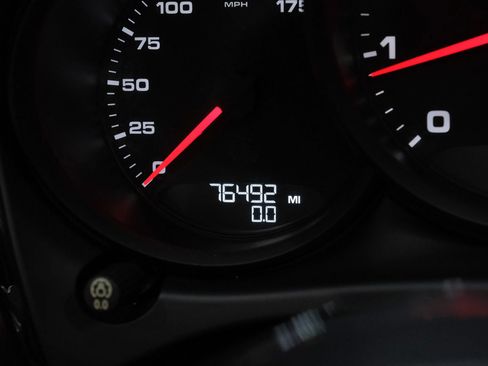 Used 2017 Porsche Macan image 20