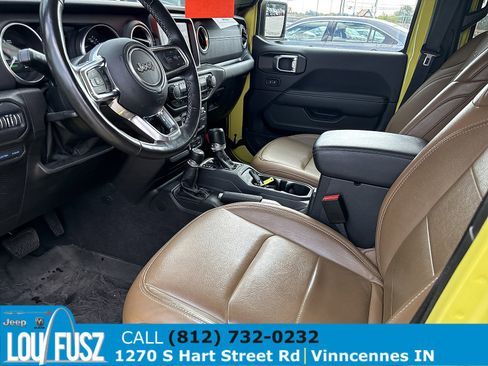 Used 2022 Jeep Wrangler Unlimited Sahara w/ Cold Weather Group image 13