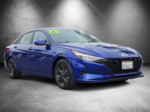 Certified 2023 Hyundai Elantra SEL image 2