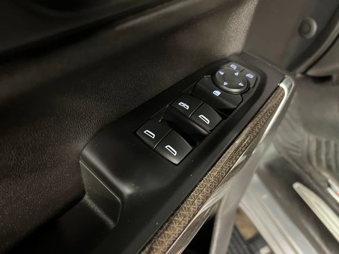 Certified 2020 Chevrolet Silverado 1500 RST AWD/4WD image 16