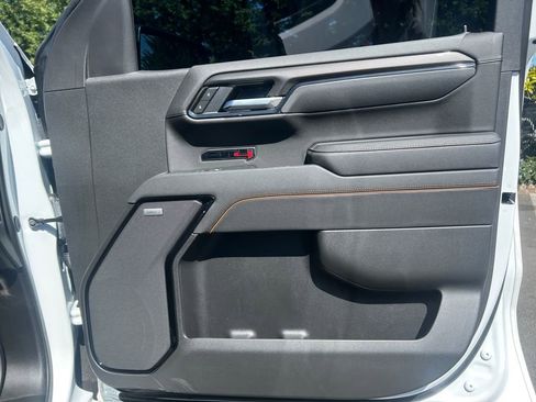 Used 2025 GMC Sierra 1500 AT4 w/ AT4 Premium Package AWD/4WD image 25