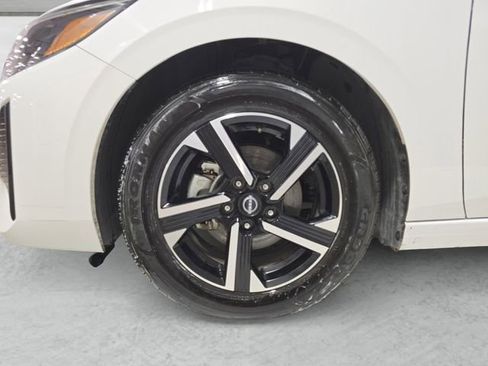Used 2024 Nissan Sentra SV FWD image 23