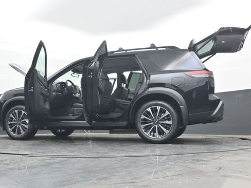 New 2026 Nissan Pathfinder Platinum AWD/4WD image 44