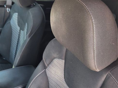 Used 2022 Kia Sorento LX image 14