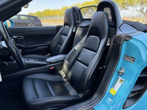 Used 2017 Porsche 718 Boxster S RWD image 27