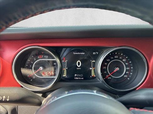 Used 2021 Jeep Wrangler Unlimited Rubicon AWD/4WD image 13