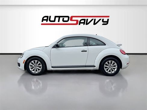 Used 2017 Volkswagen Beetle 1.8T S image 4