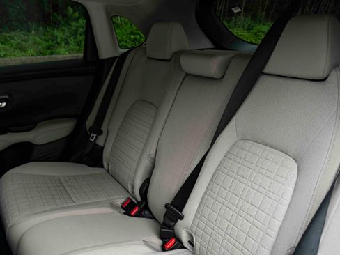 Certified 2026 Honda HR-V LX image 17