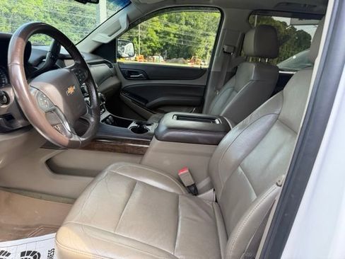 Used 2016 Chevrolet Suburban LT AWD/4WD image 13