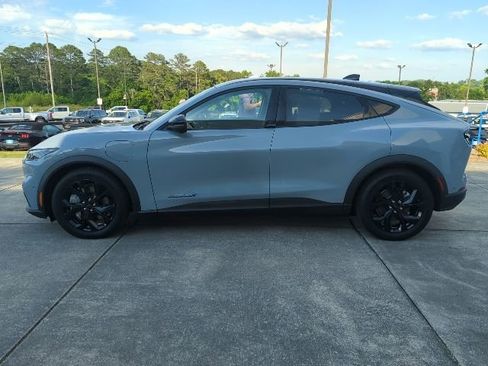 Used 2024 Ford Mustang Mach-E Select AWD/4WD image 4