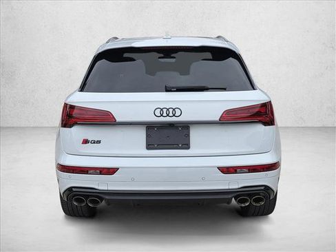 Used 2024 Audi SQ5 Premium Plus w/ Premium Plus Package image 6