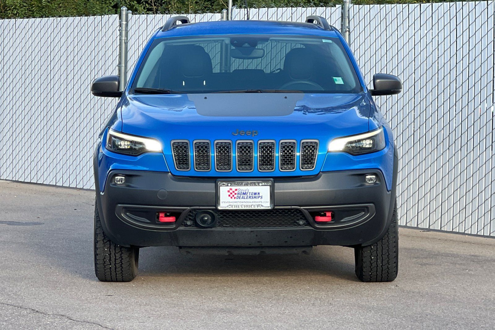 Used 2021 Jeep Cherokee Trailhawk AWD/4WD image 6
