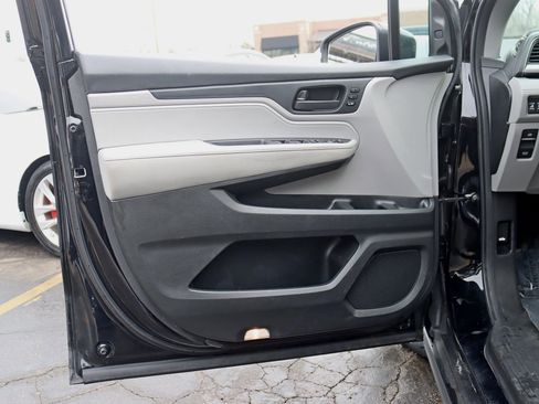 Used 2019 Honda Odyssey EX-L image 29