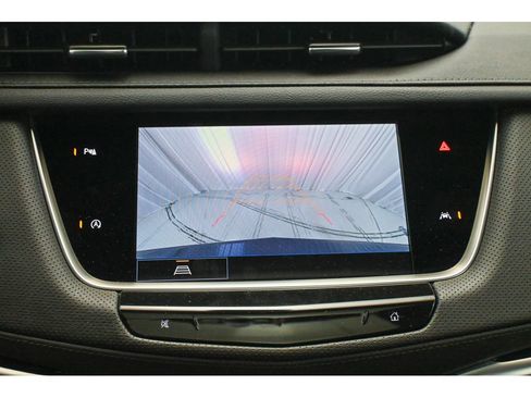 Used 2025 Cadillac XT6 Luxury image 49