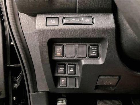 Used 2022 Nissan Frontier SV AWD/4WD image 39