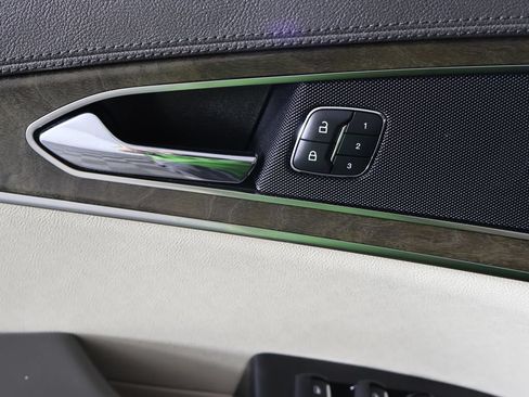 Used 2020 Lincoln Nautilus Reserve AWD/4WD image 37