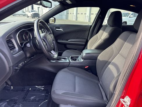 Used 2016 Dodge Charger R/T w/ Navigation & Travel Group image 17