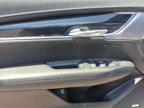 Certified 2024 Cadillac XT5 Premium Luxury AWD/4WD image 19