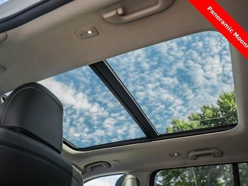 Used 2022 Jeep Grand Cherokee Limited 4xe image 8