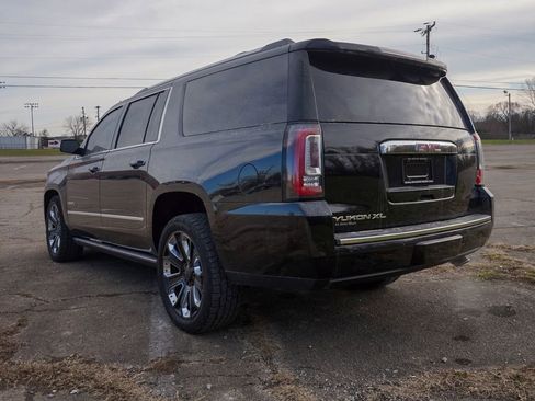 Used 2019 GMC Yukon XL Denali w/ Denali Ultimate Package image 6